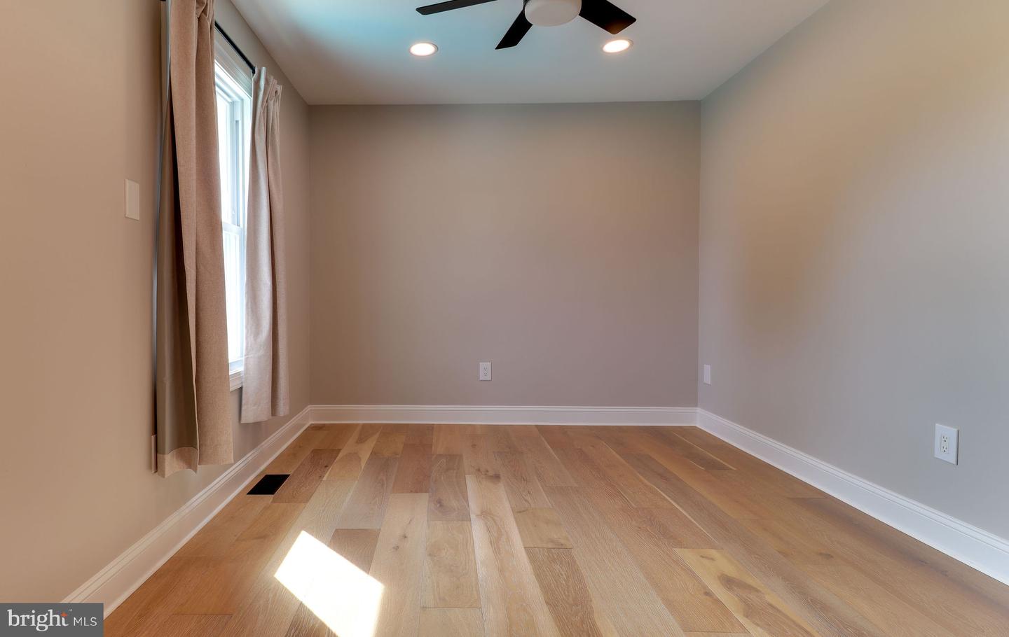 4 Olympic Dr Property Photo 29