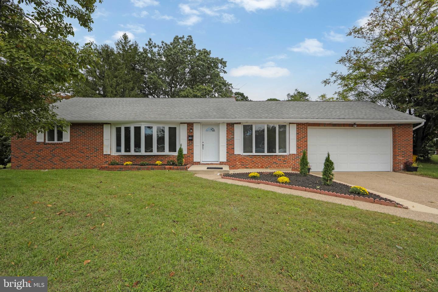 104 COOPER RD Property Photo 1
