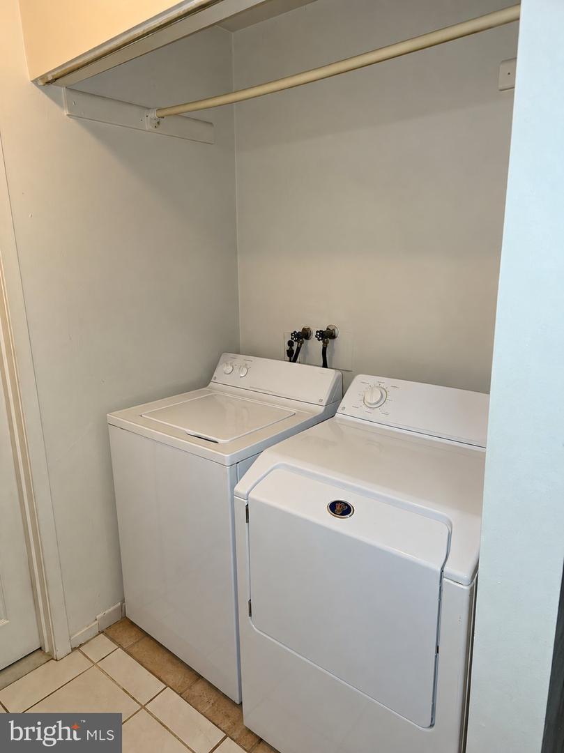627 Jaeger Ct Property Photo 8