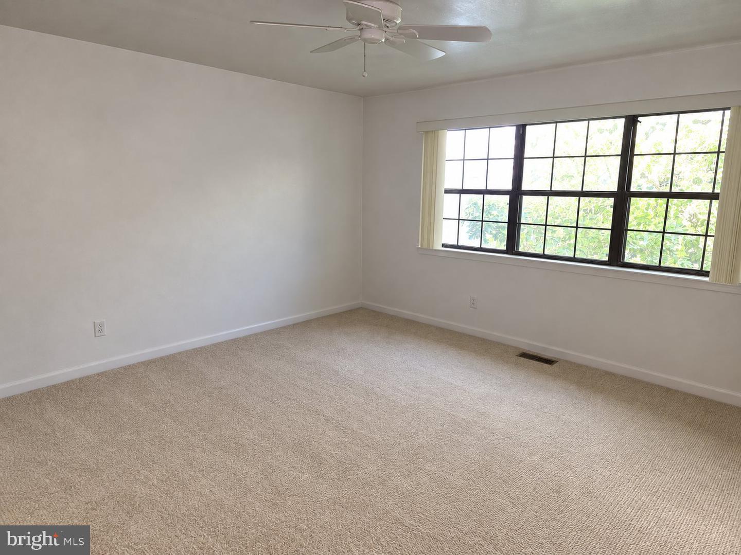 627 Jaeger Ct Property Photo 10