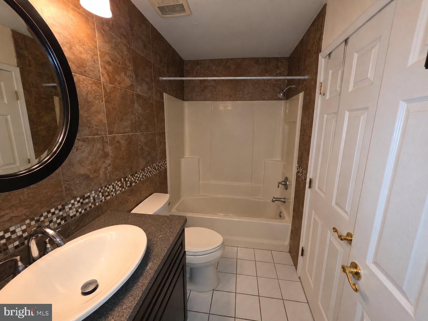 627 Jaeger Ct Property Photo 12