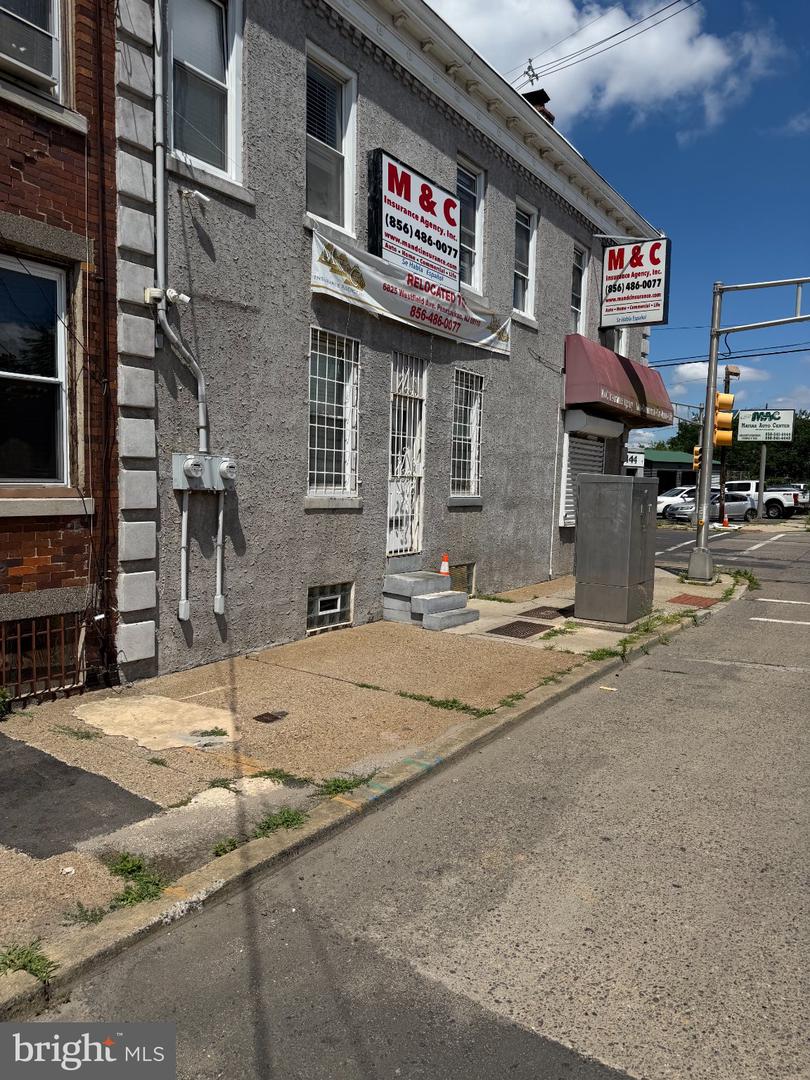 1024 CHESTNUT ST Property Photo 1