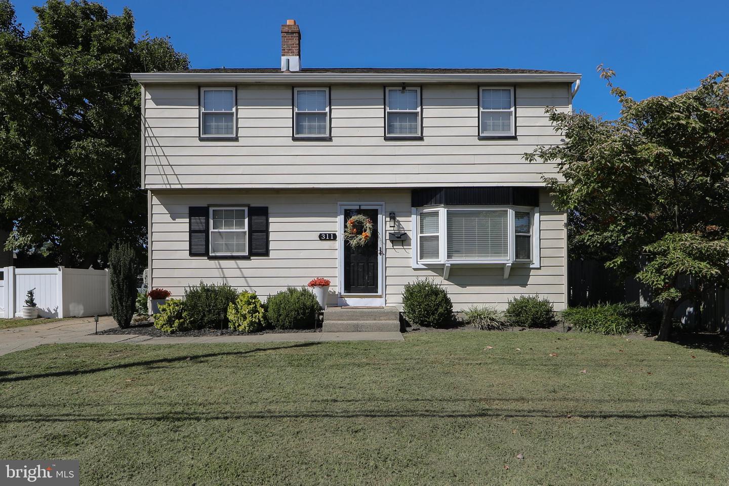 311 BELL RD Property Photo 1