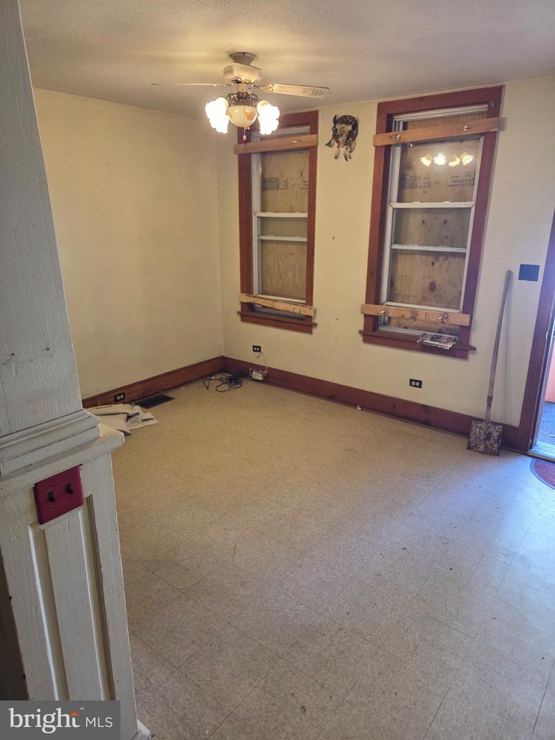 532 Grant St Property Photo 2