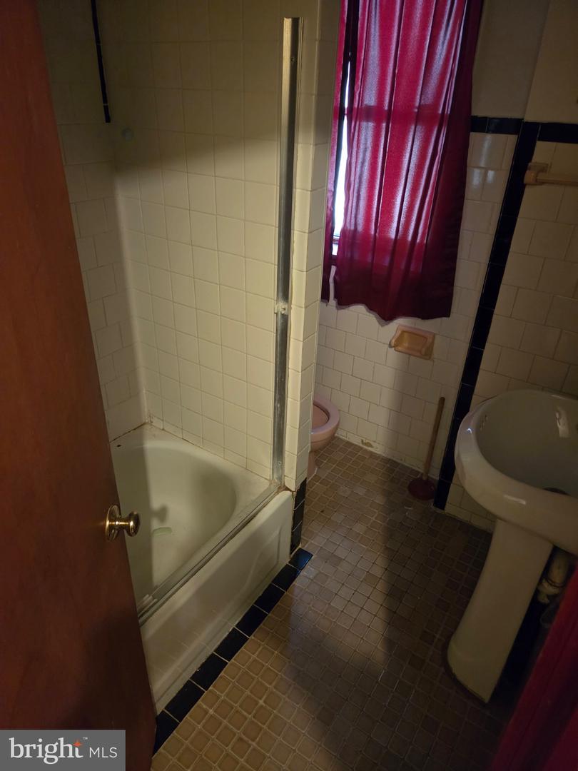 532 Grant St Property Photo 4