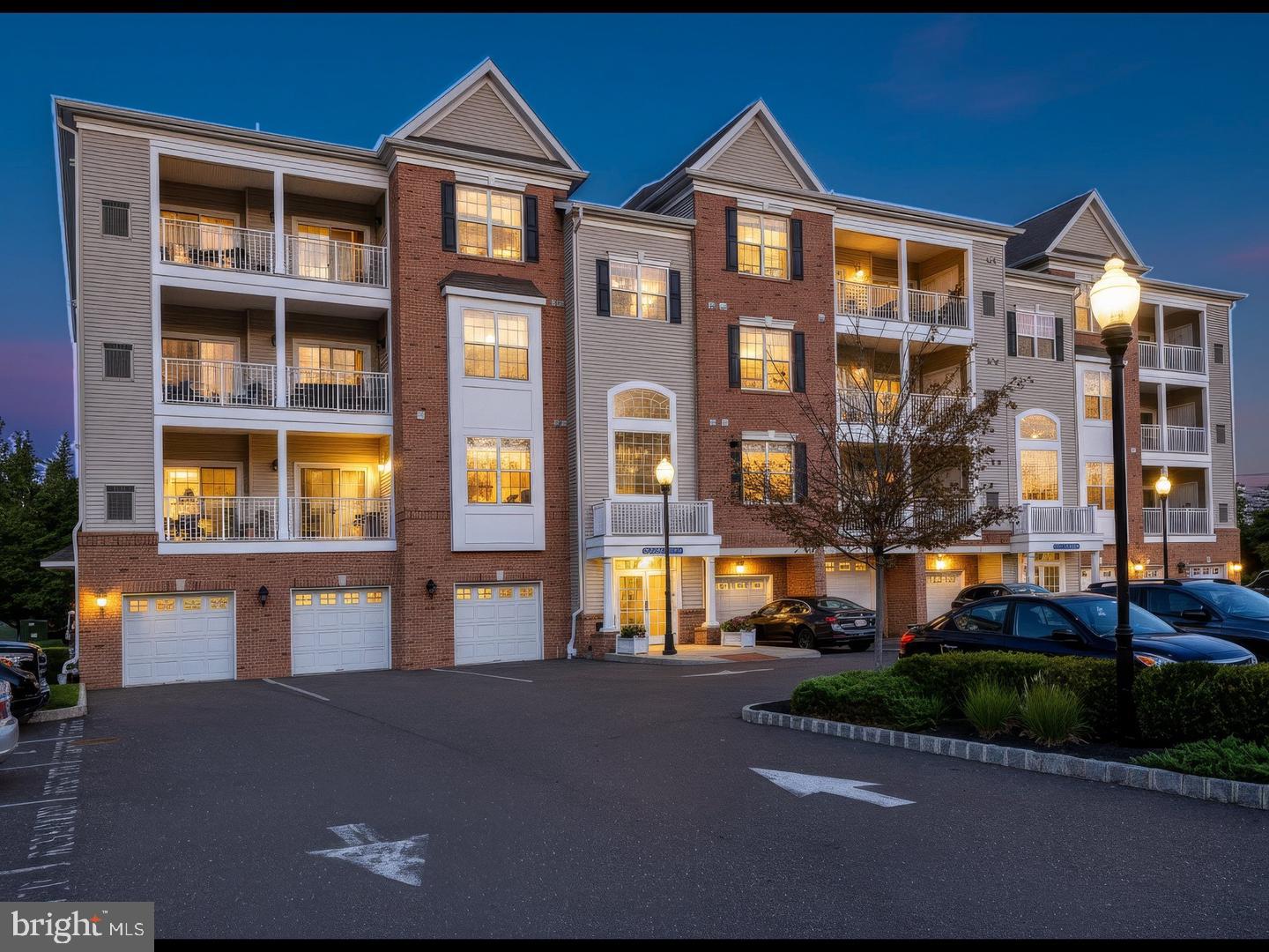 4743 Champions Run Property Photo 2