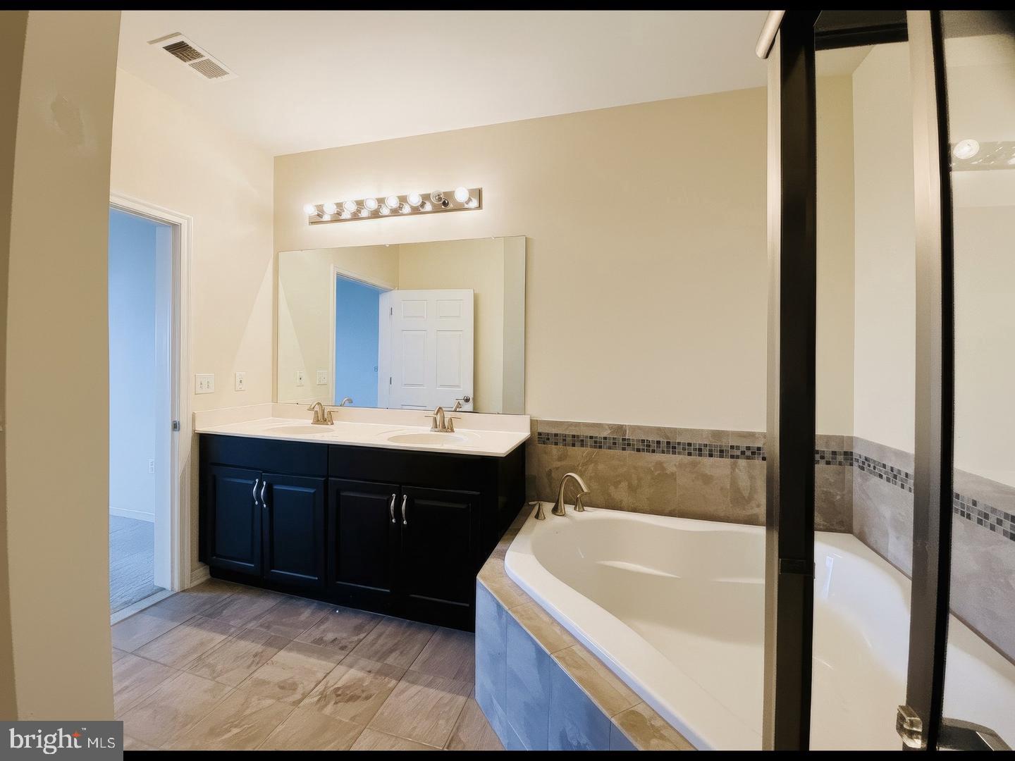 4743 Champions Run Property Photo 19