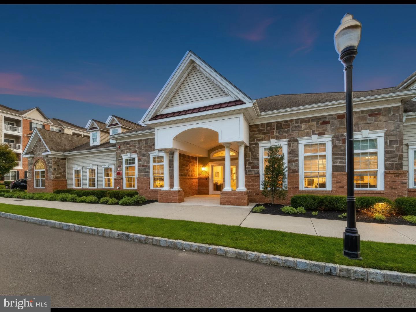 4743 Champions Run Property Photo 24