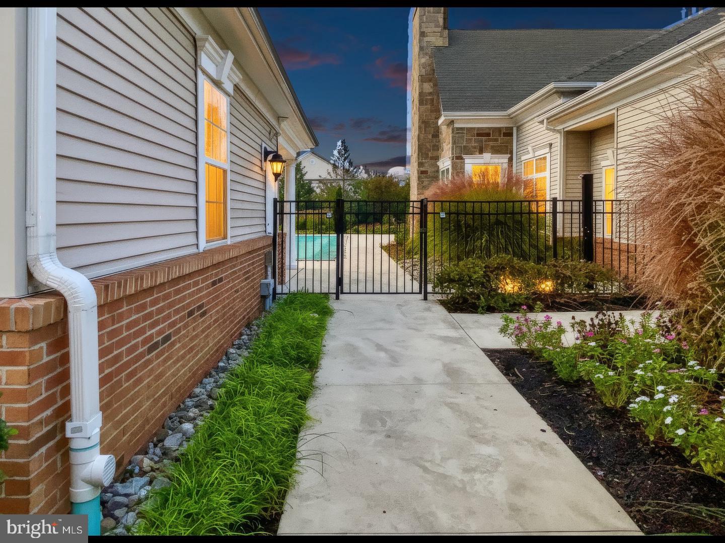 4743 Champions Run Property Photo 47