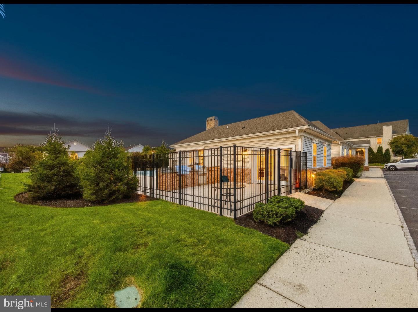 4743 Champions Run Property Photo 48