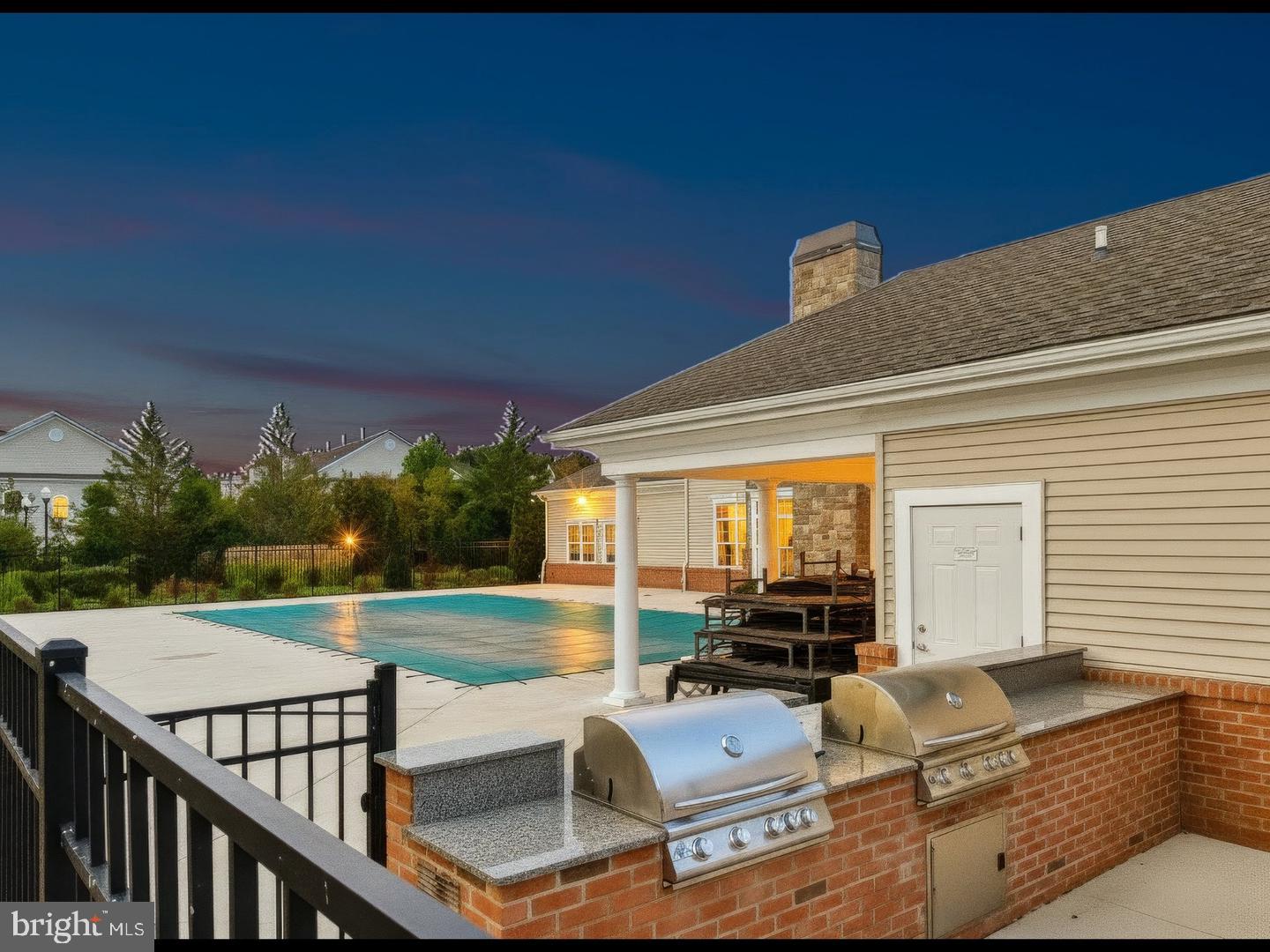 4743 Champions Run Property Photo 49