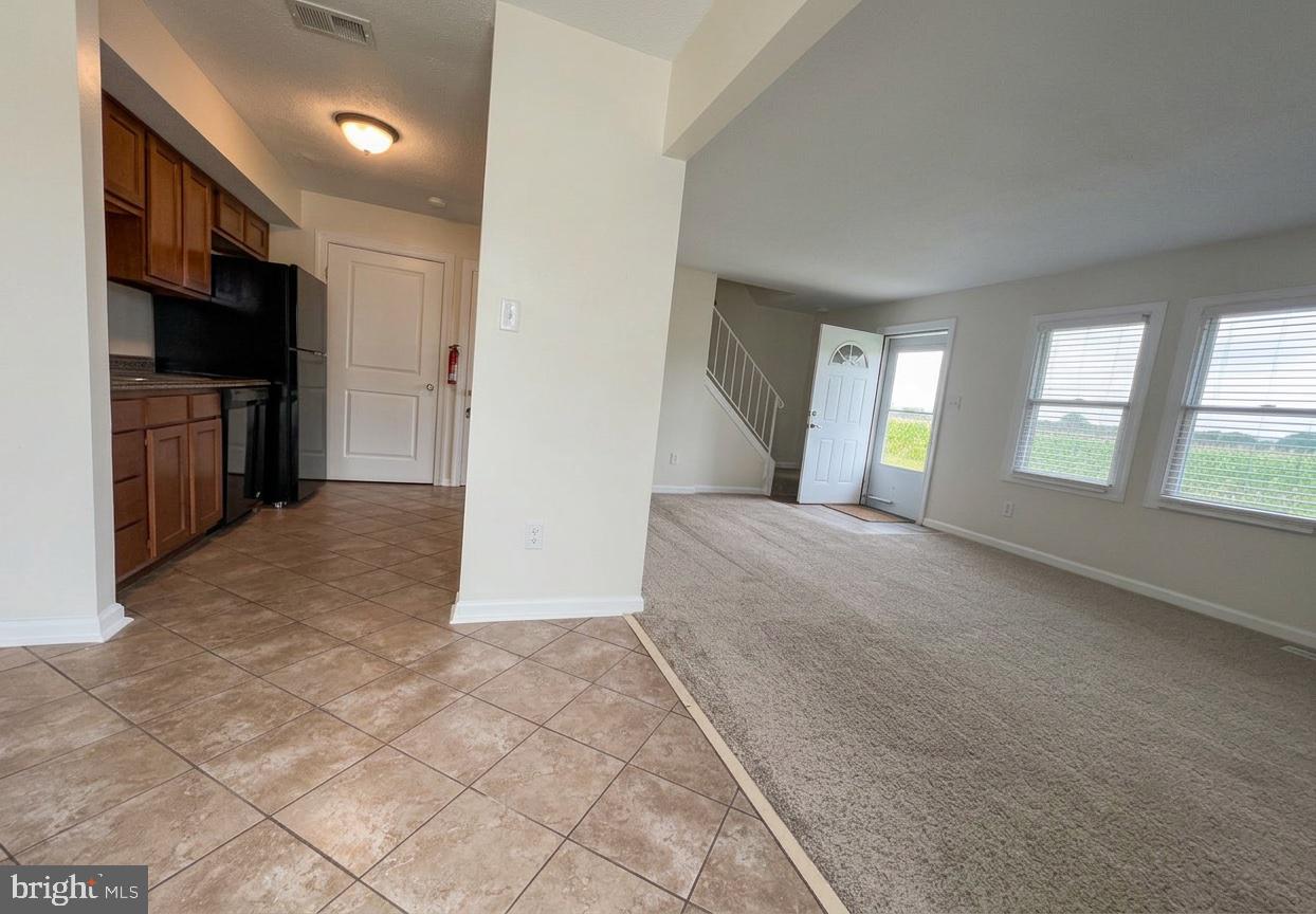 12 Linden Ct Property Photo 4