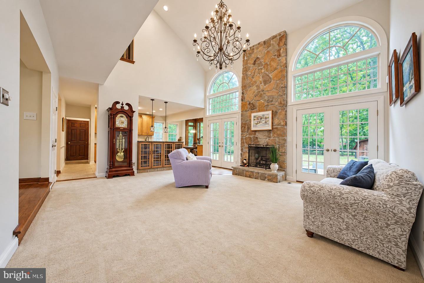 8 Yorkshire Dr Property Photo 5