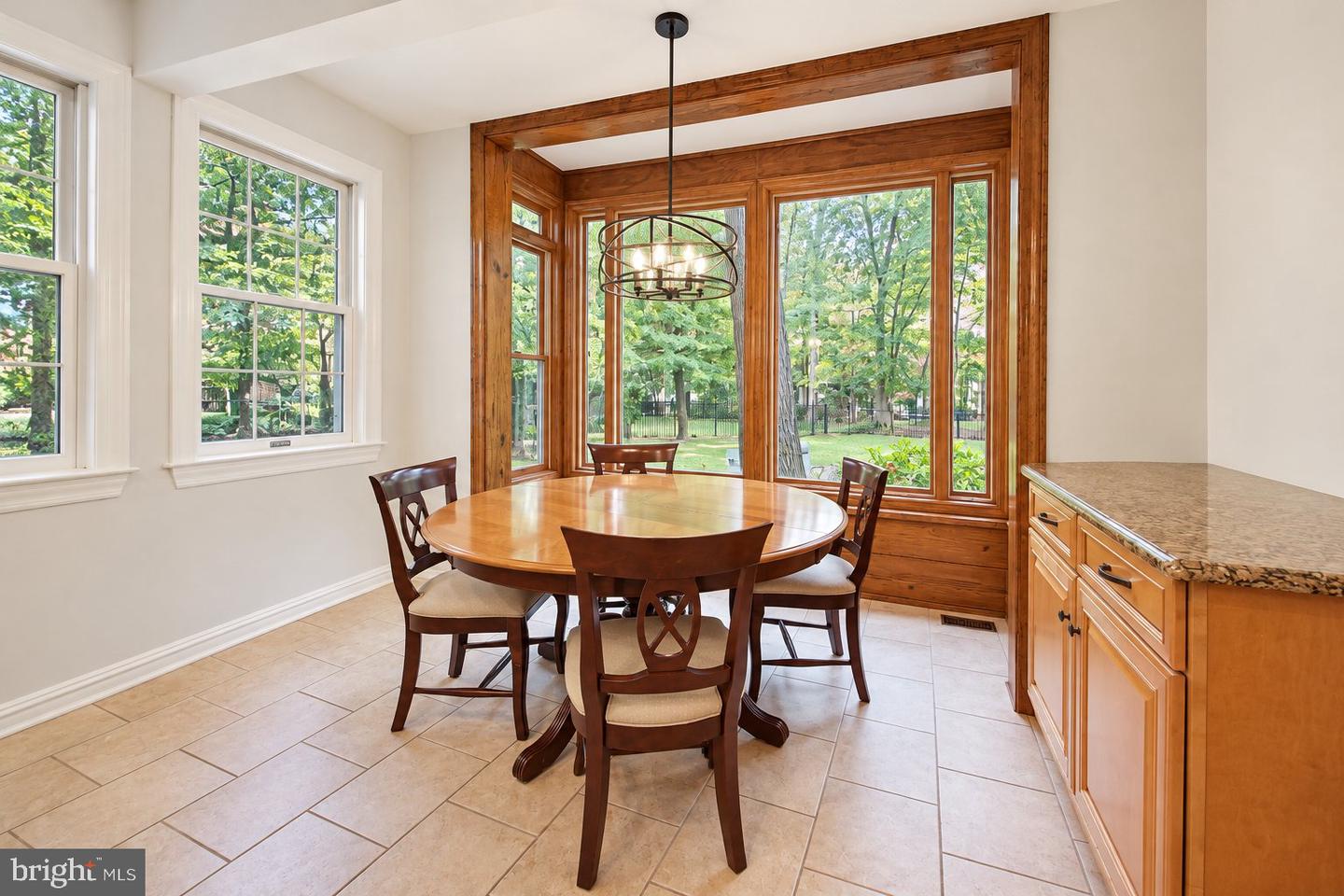 8 Yorkshire Dr Property Photo 15