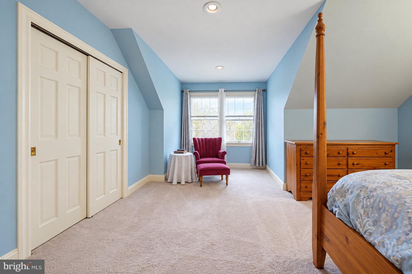 8 Yorkshire Dr Property Photo 24