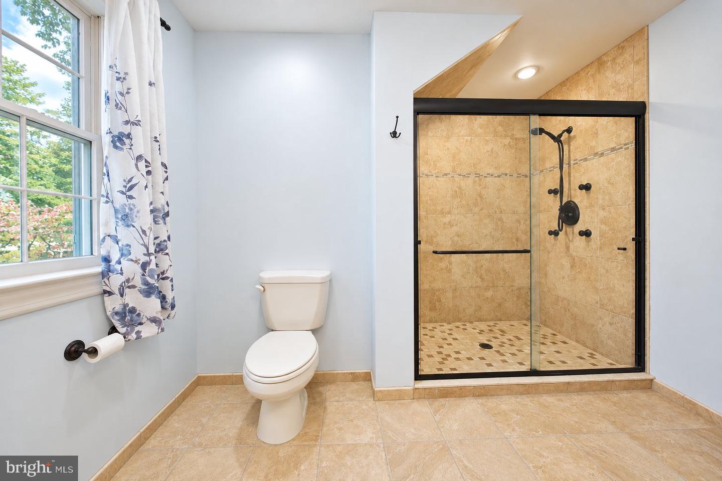 8 Yorkshire Dr Property Photo 28