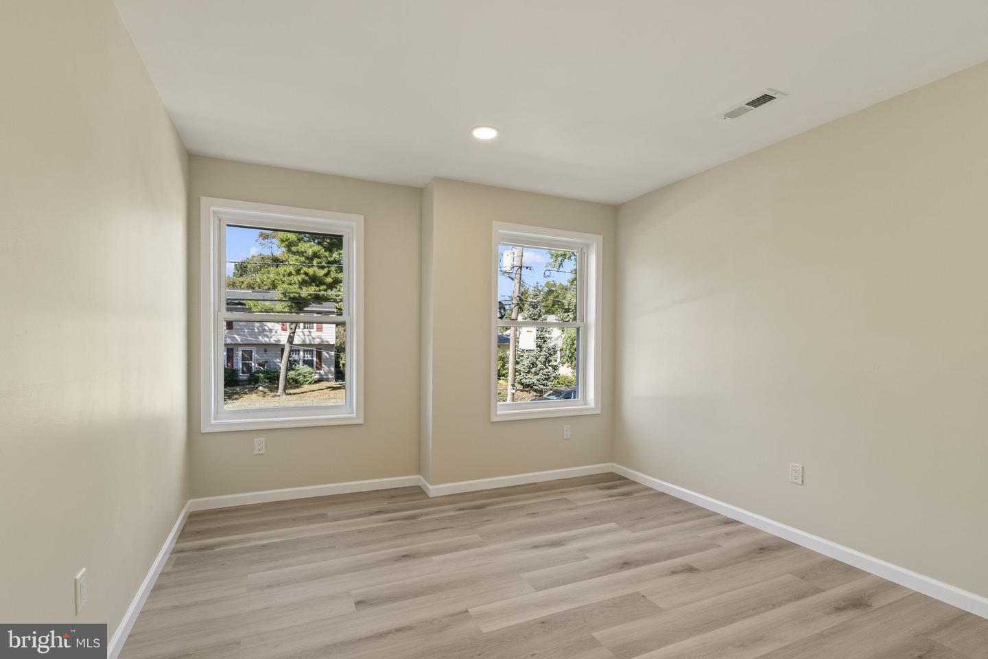 8510 Orchard Ave Property Photo 33