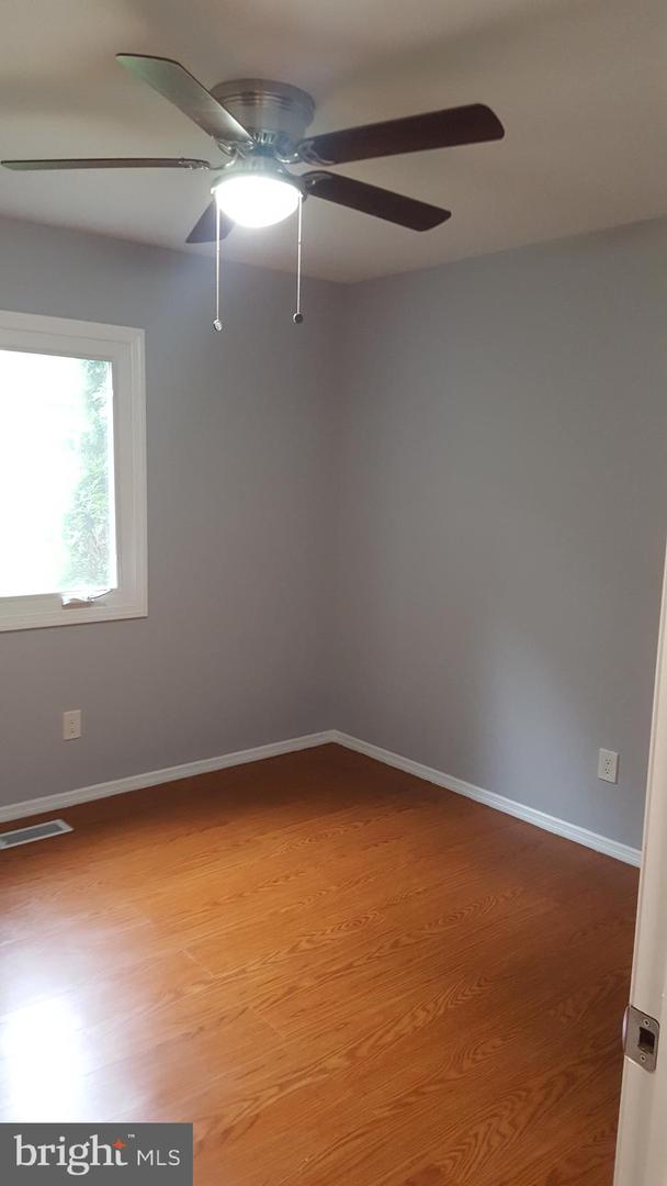 7 Barbers Ln Property Photo 14