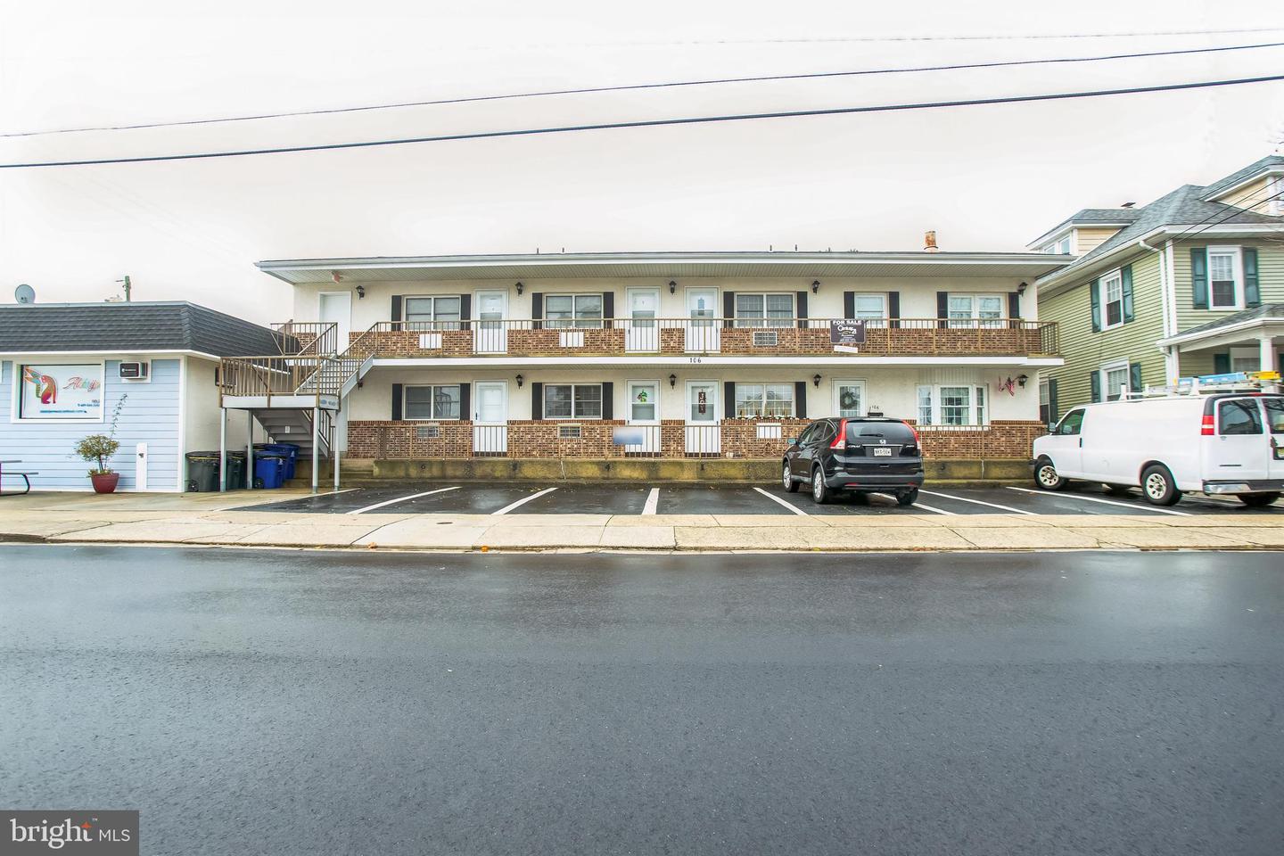 106 W Wisteria Rd #2 Property Photo 1