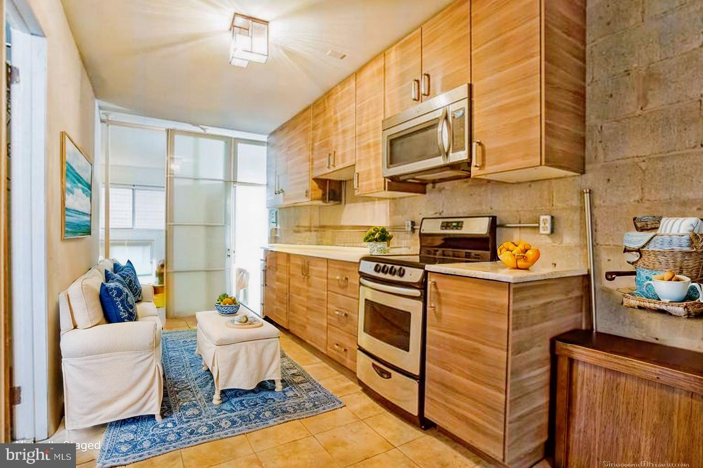 106 W Wisteria Rd #2 Property Photo 3