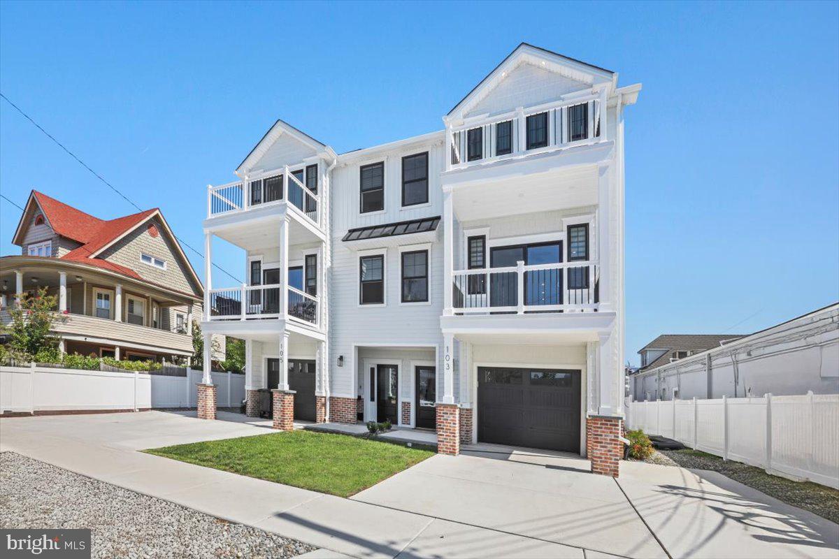 103 W Aster Rd Property Photo 1