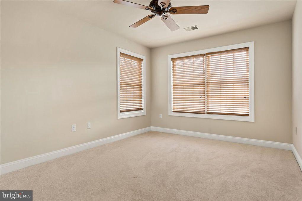 809 Turnberry Ct Property Photo 11
