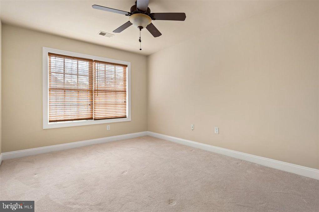 809 Turnberry Ct Property Photo 13