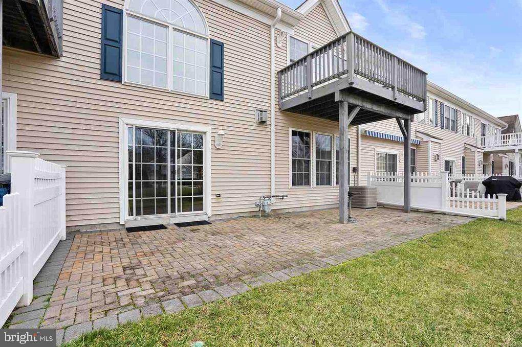 809 Turnberry Ct Property Photo 14