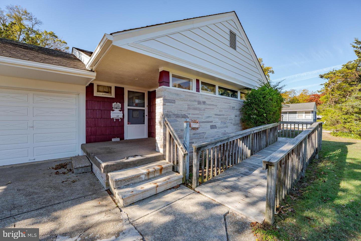 33 E Mechanic St Property Photo 8
