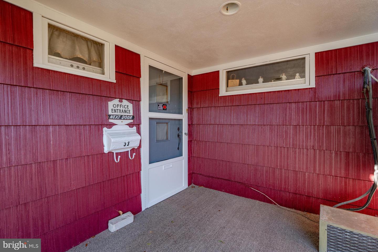 33 E Mechanic St Property Photo 9