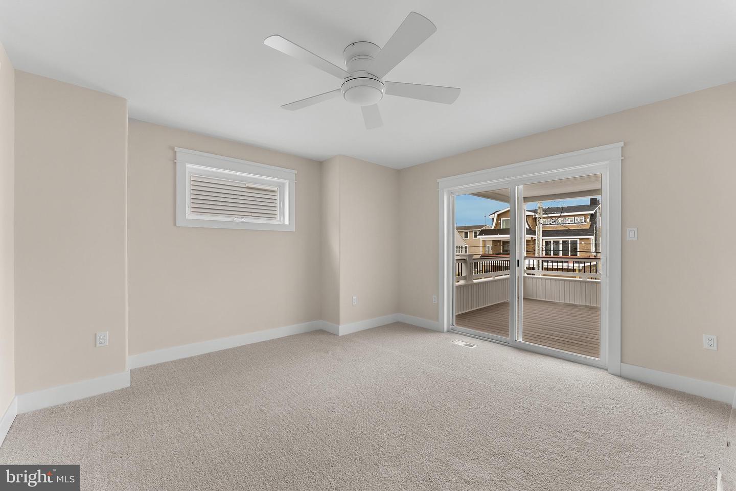 34 73rd St #west Unit Property Photo 12