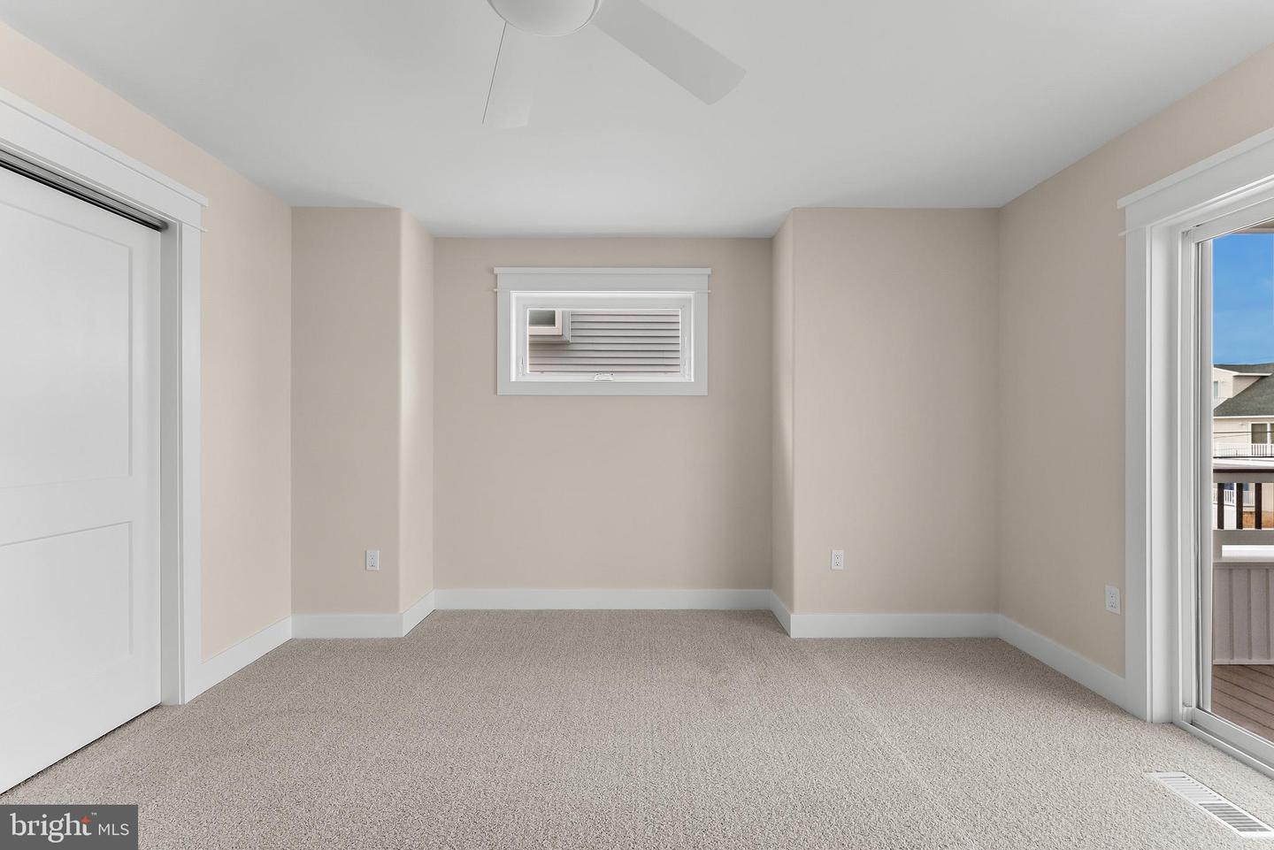 34 73rd St #west Unit Property Photo 13