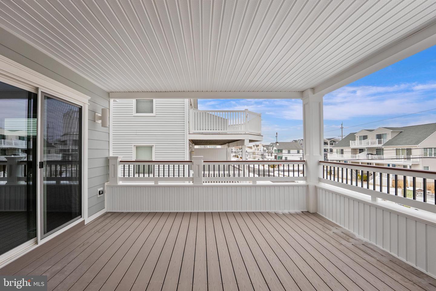 34 73rd St #west Unit Property Photo 18