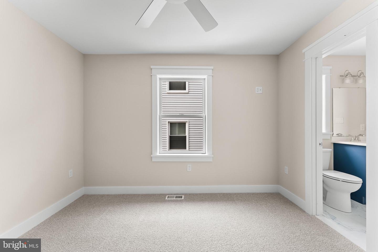 34 73rd St #west Unit Property Photo 20