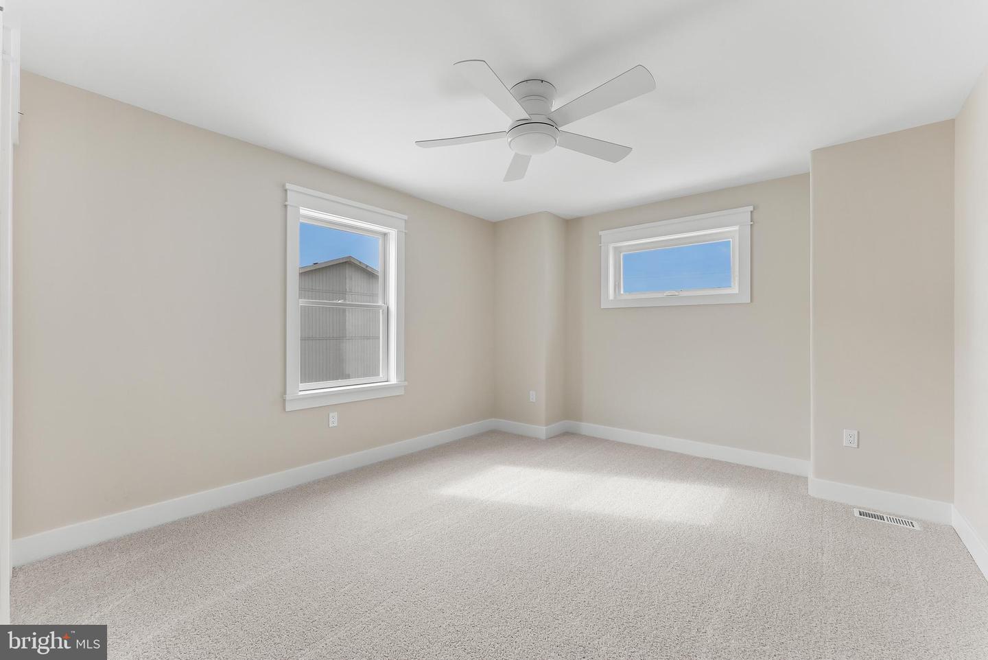 34 73rd St #west Unit Property Photo 24