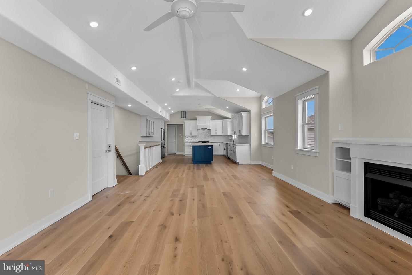34 73rd St #west Unit Property Photo 35