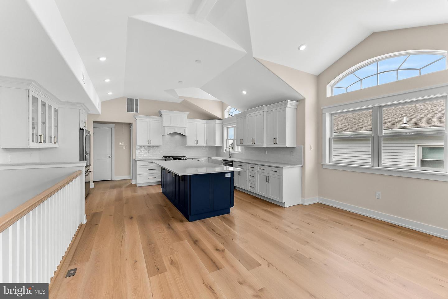 34 73rd St #west Unit Property Photo 42