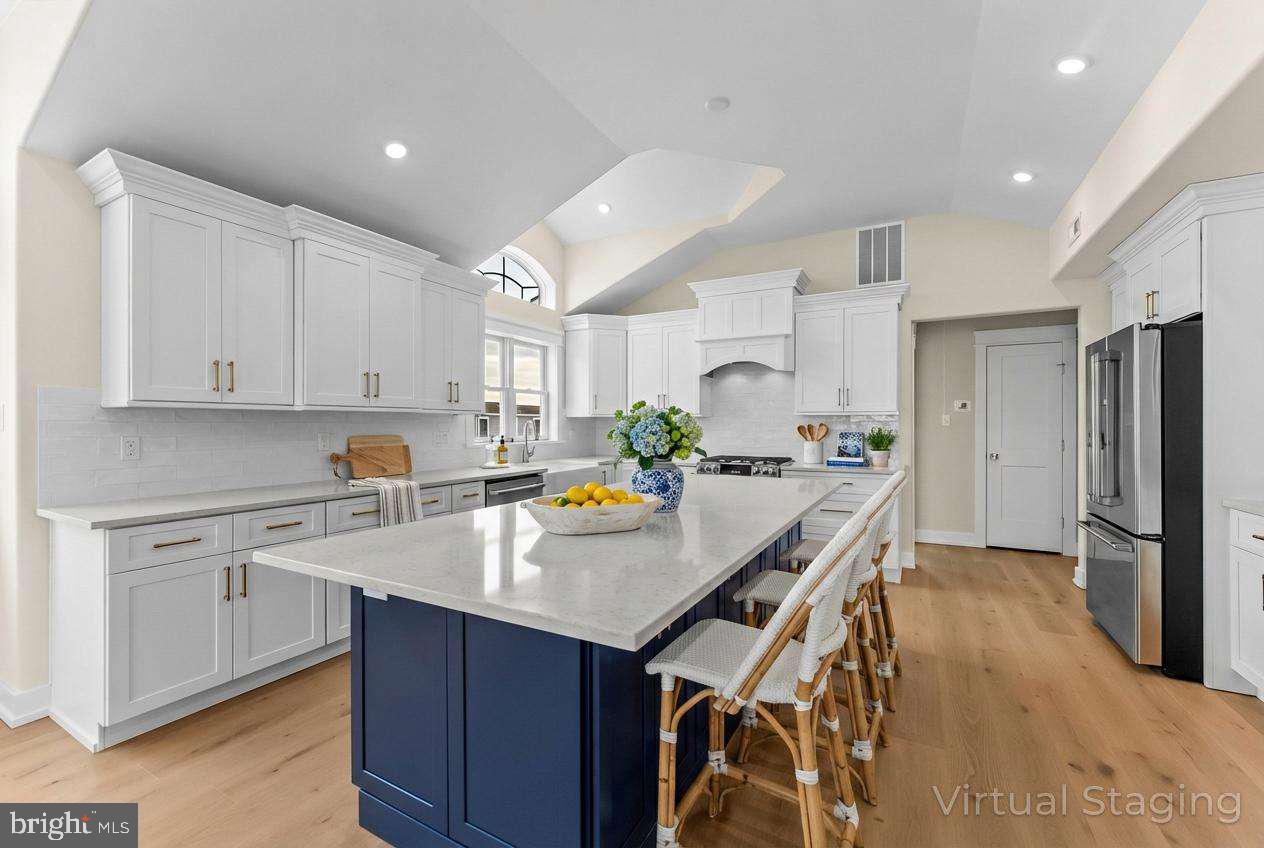 34 73rd St #west Unit Property Photo 45