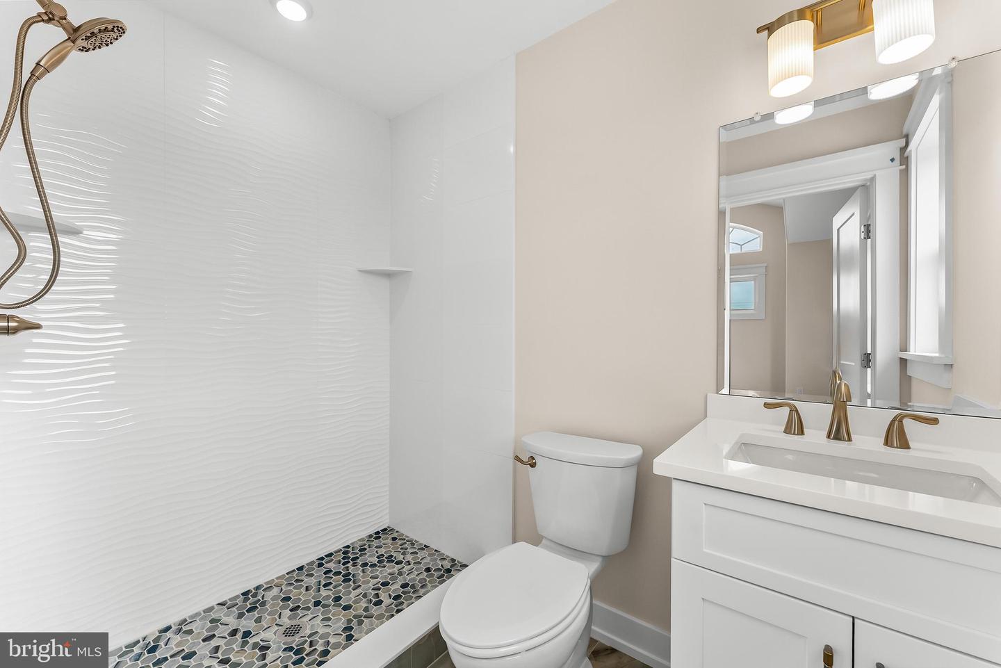 34 73rd St #west Unit Property Photo 50