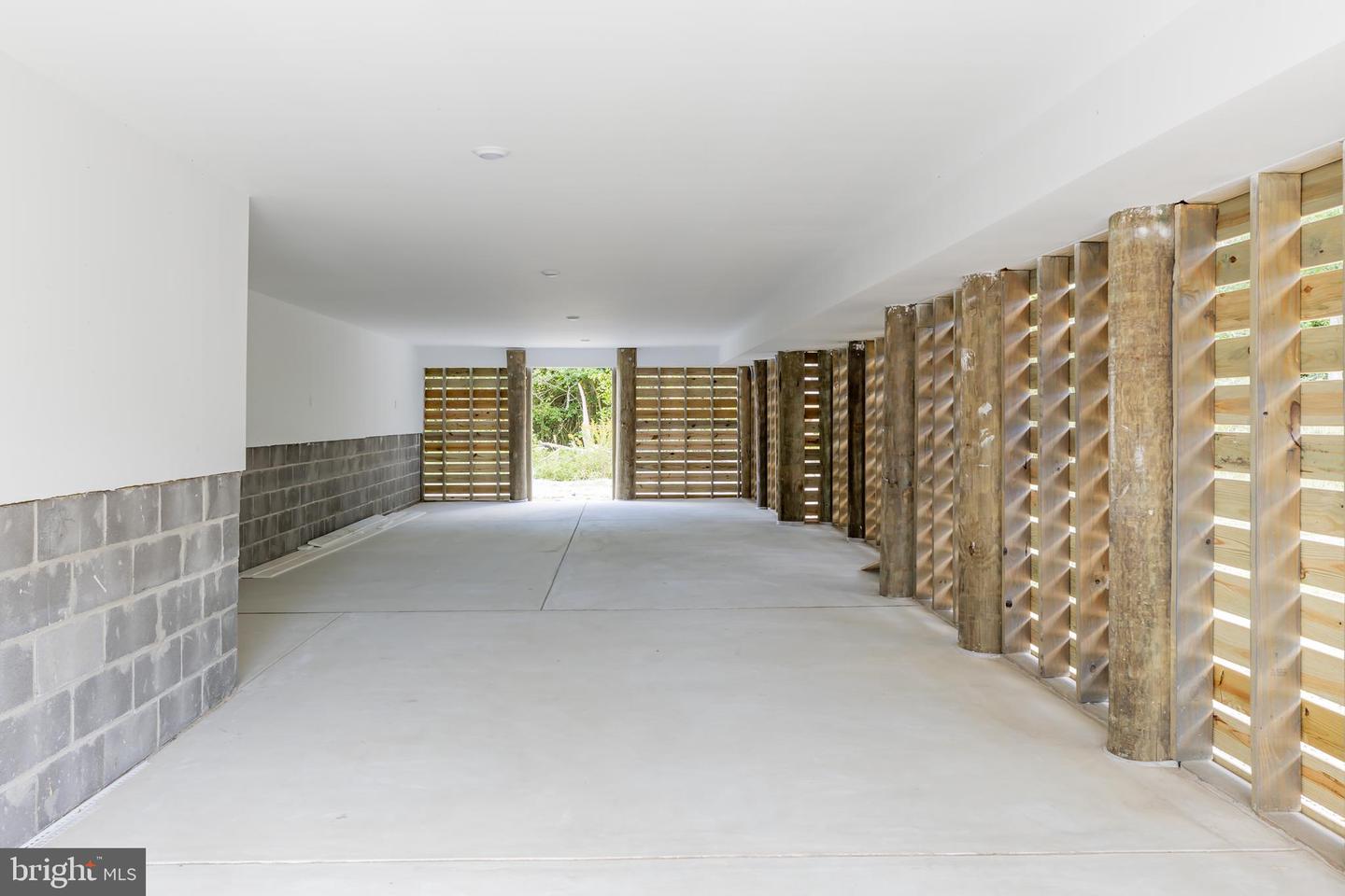 1300 Millman Blvd #b Property Photo 8