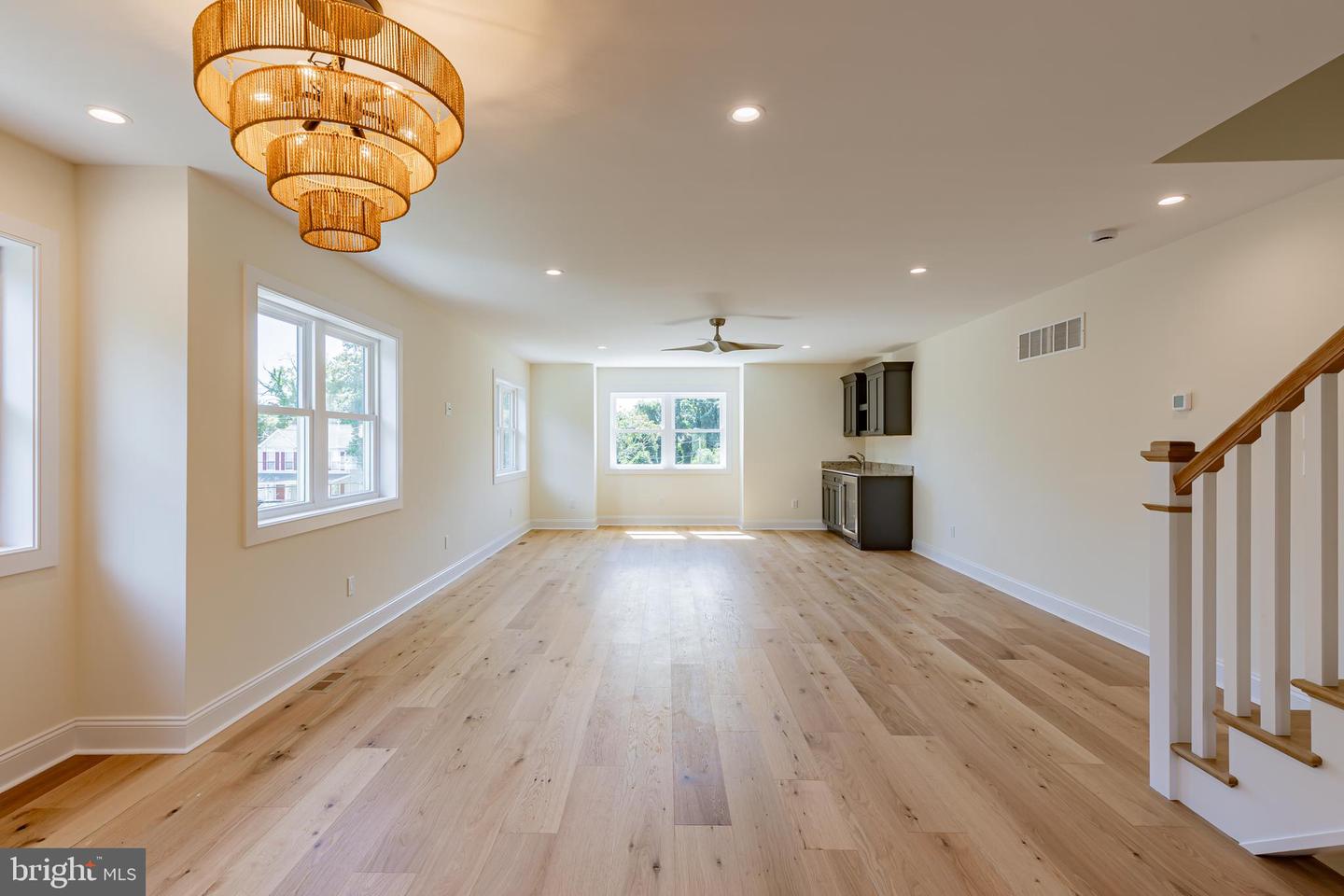1300 Millman Blvd #b Property Photo 22