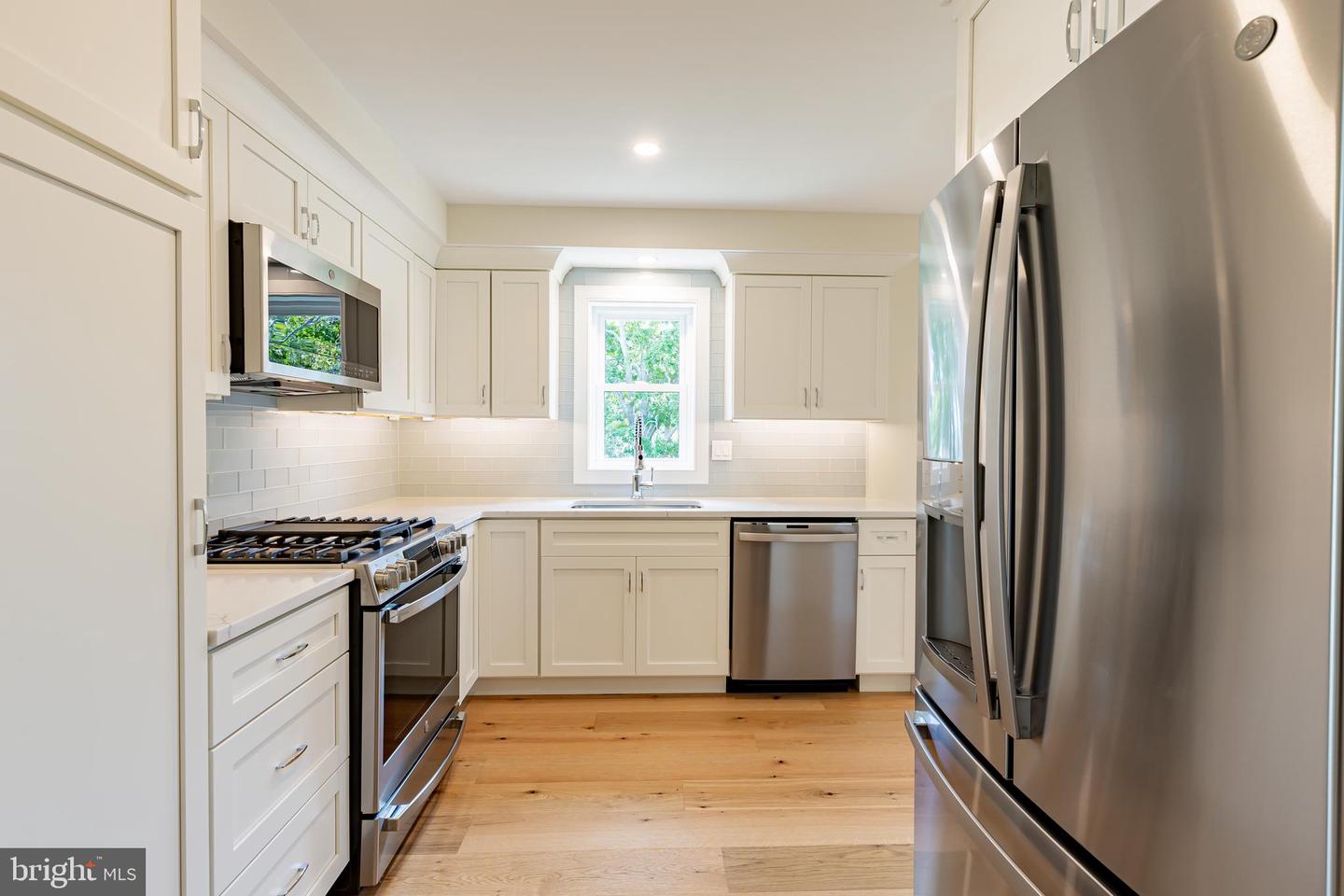 1300 Millman Blvd #b Property Photo 26