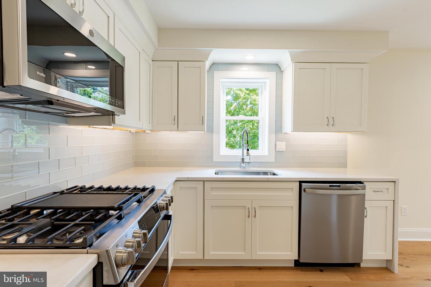 1300 Millman Blvd #b Property Photo 27