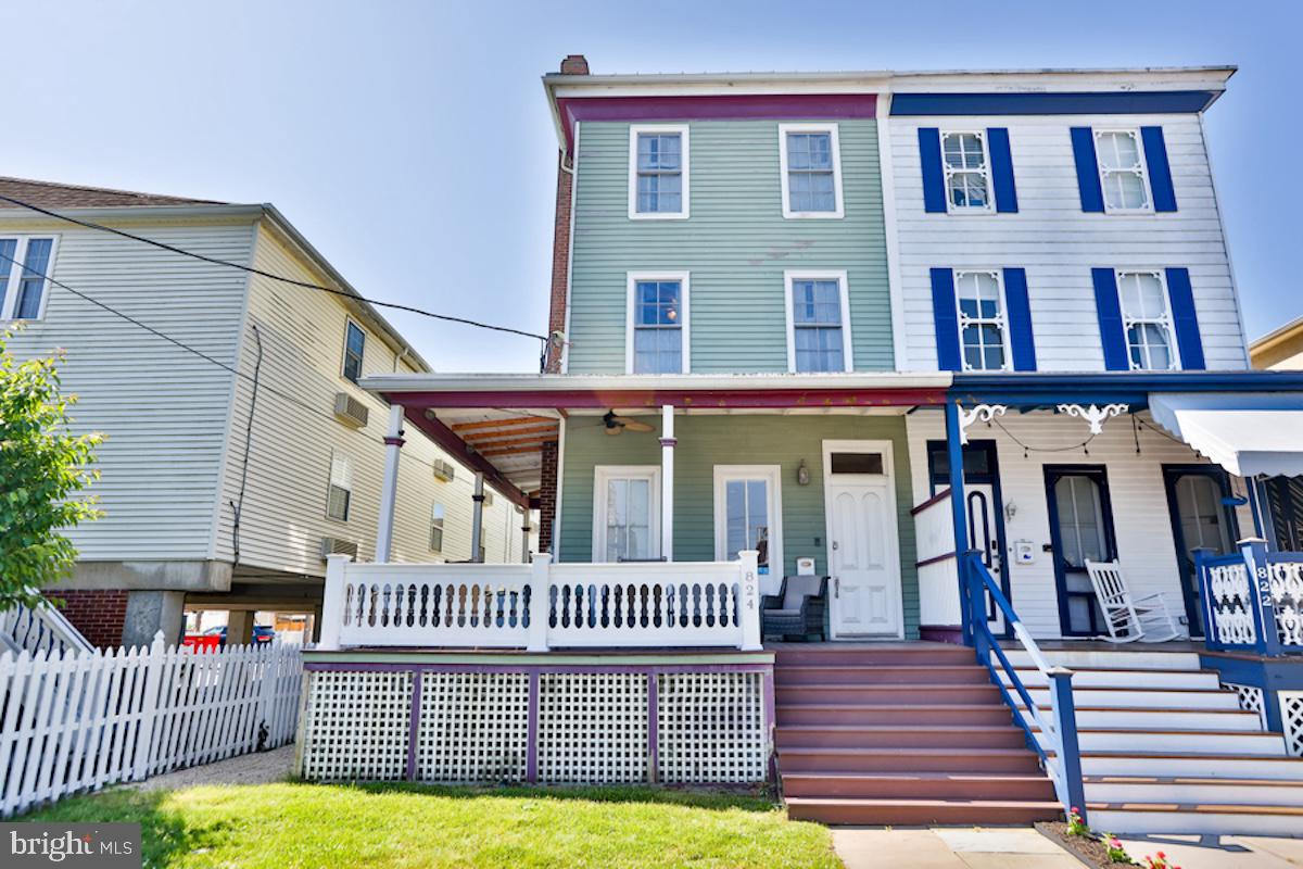 824 Stockton Ave Property Photo 1