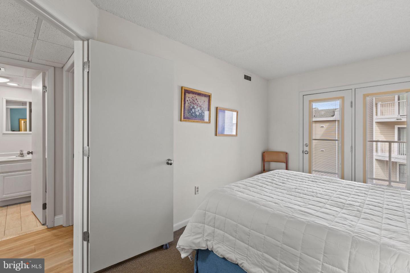 217 Beach Ave #308 Property Photo 18