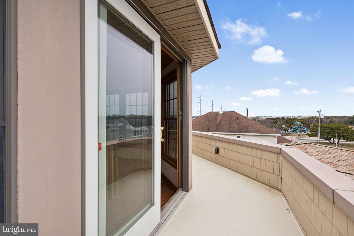 7463 Ocean Dr Property Photo 29