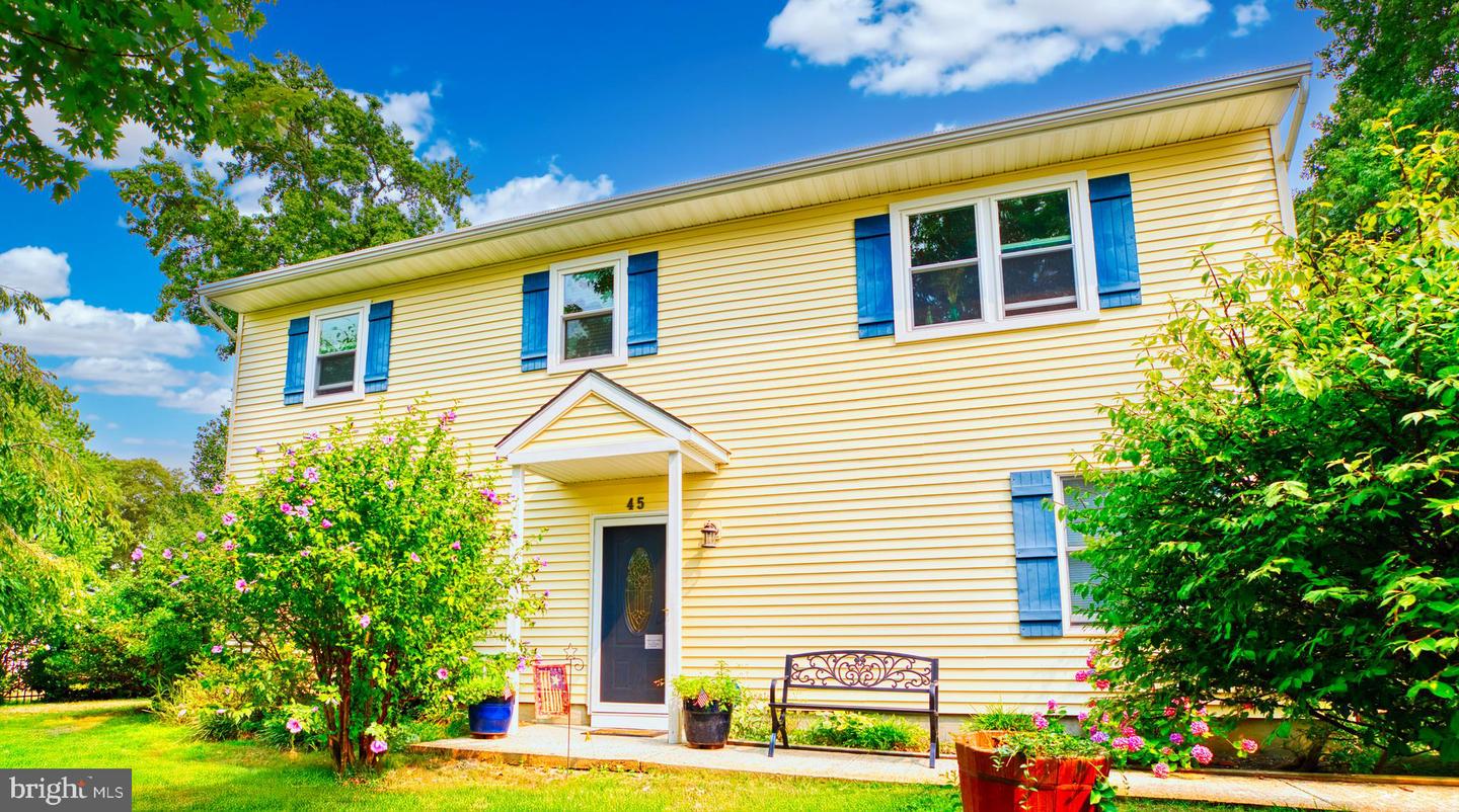 45 CROYDON DR