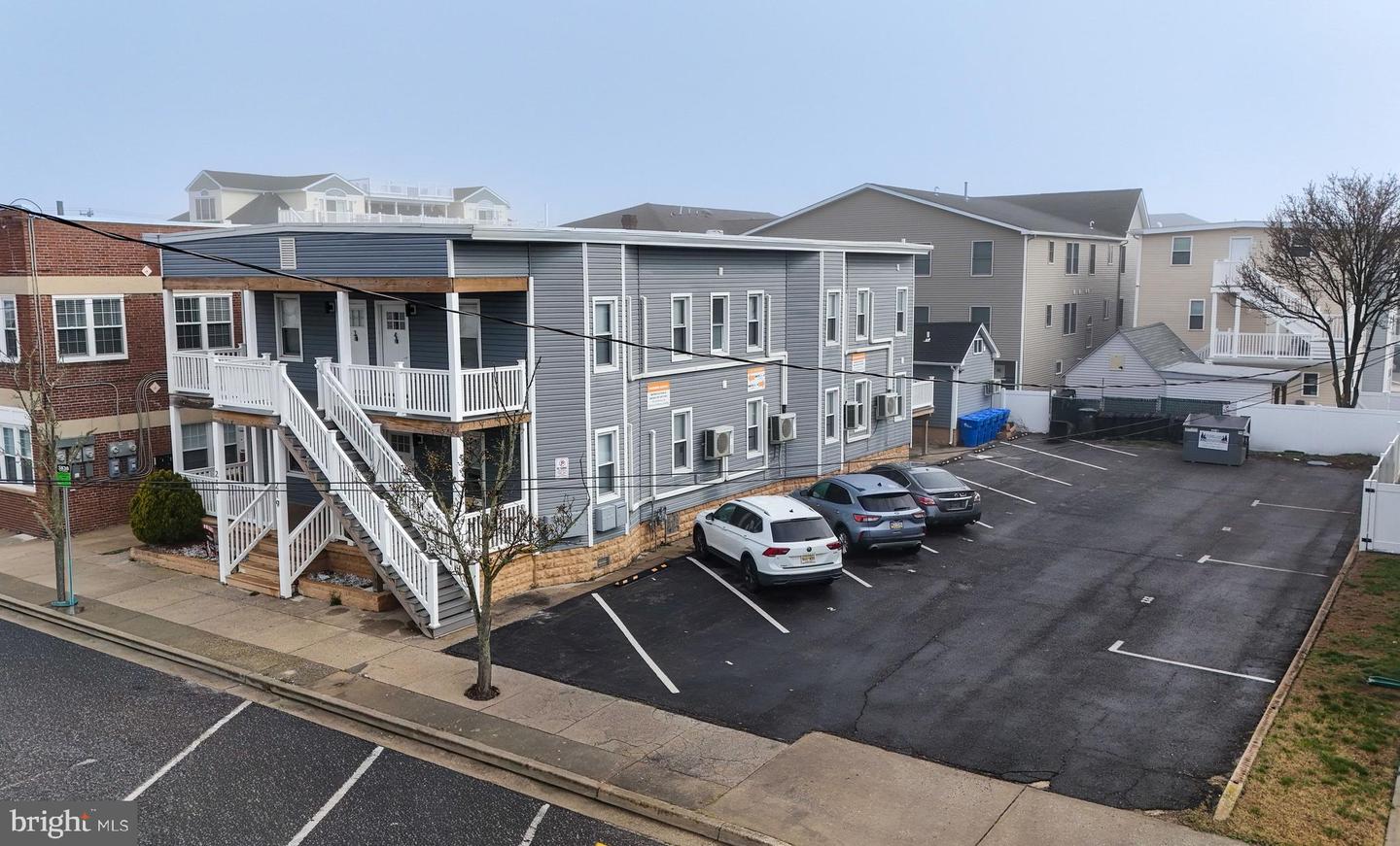 217-221 E Burk Ave Property Photo 2