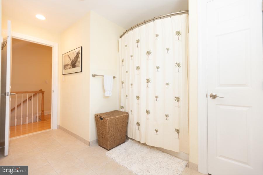 309 W 1st Ave #309 Property Photo 15