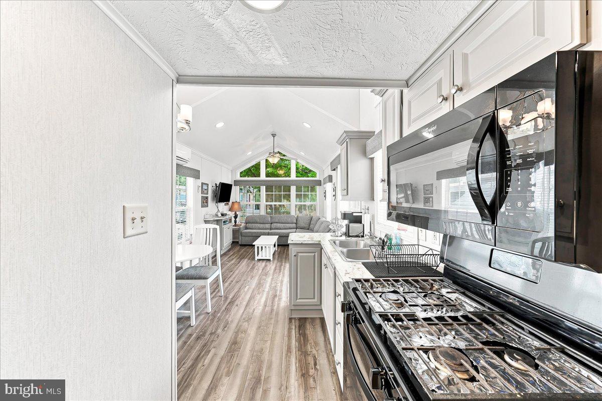 206 Stagecoach Rd #1412-1413 Property Photo 14